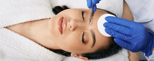 How to treat blackheads and enlarged pores: the complete guide to clear skin!
