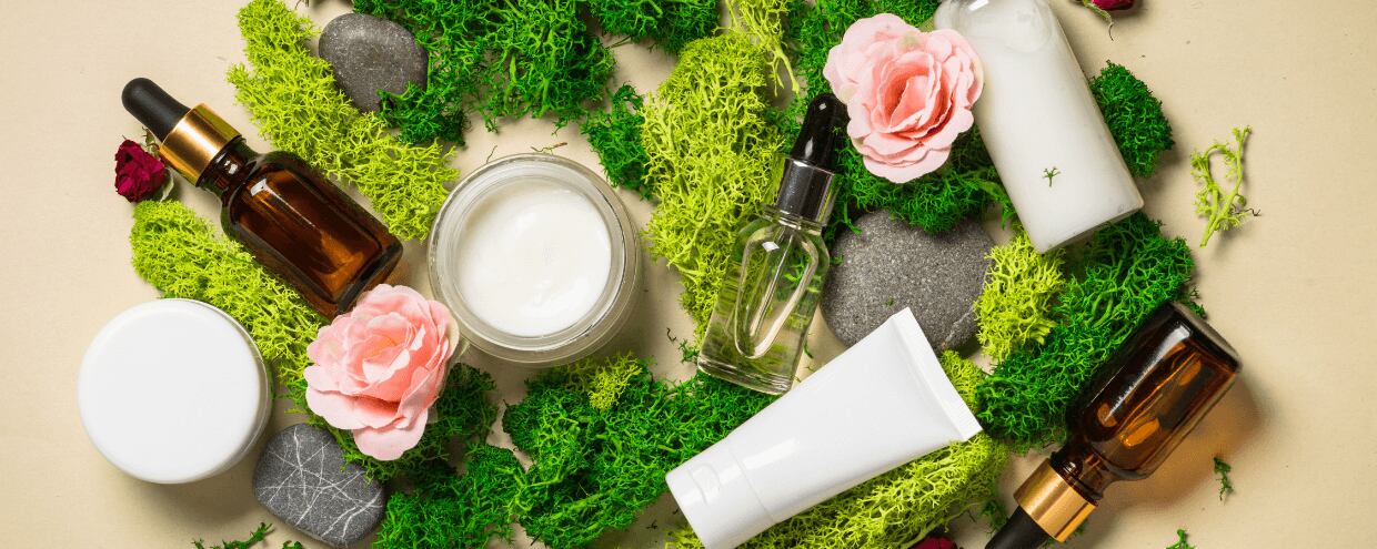 How to choose natural cosmetics? Discover the secrets of glowing skin!